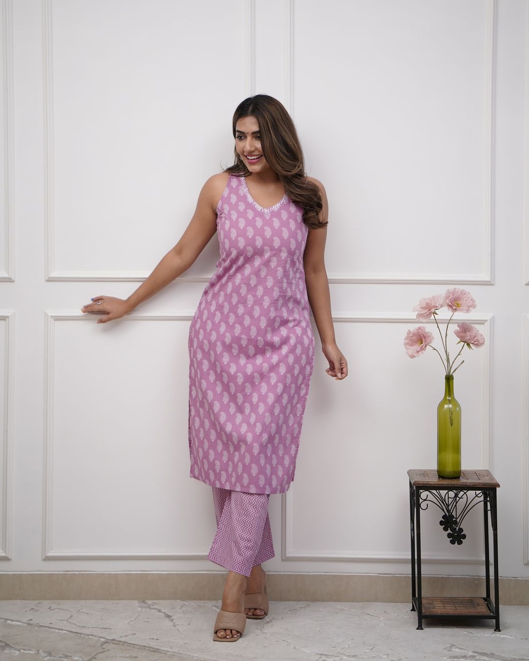 Pink Sleeveless- V Neck Cotton Kurta Set