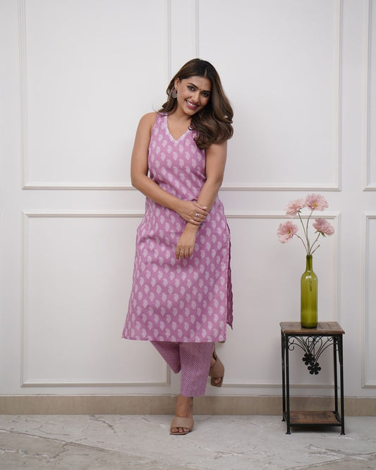Pink Sleeveless- V Neck Cotton Kurta Set