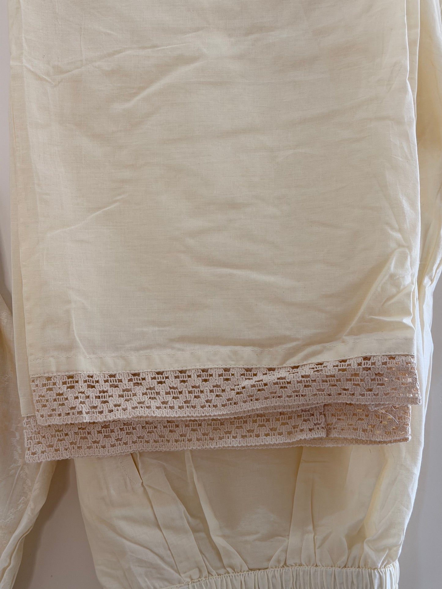 Elegant Off-White & Aqua Embroidered Women’s Kurta Set (2-Piece)