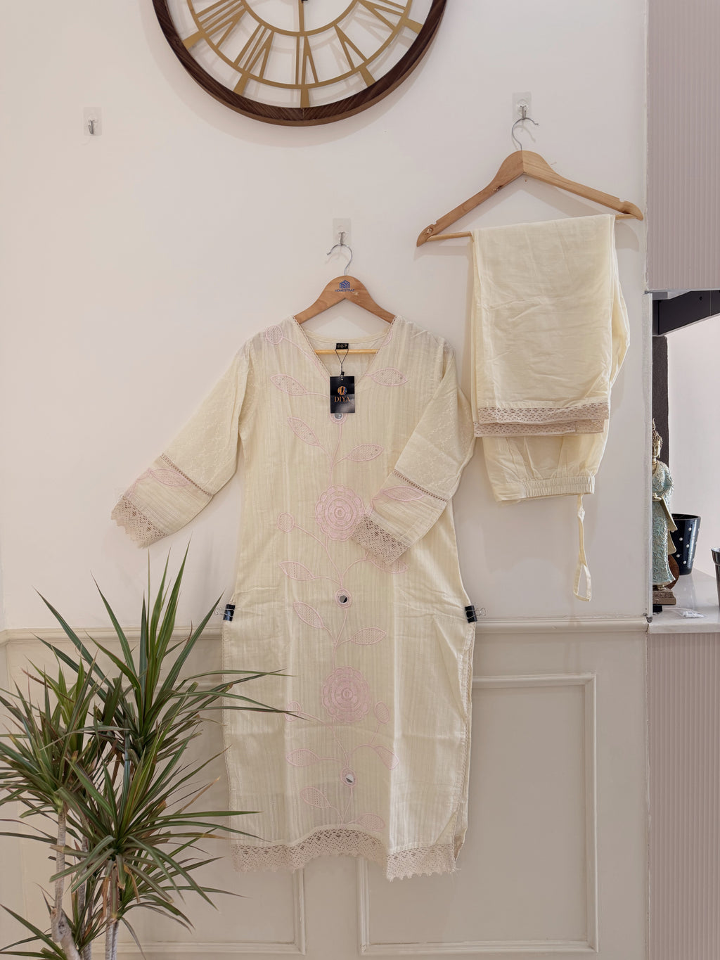 Elegant Ivory Embroidered(Baby Pink) Women’s Kurta Set (2-Piece)