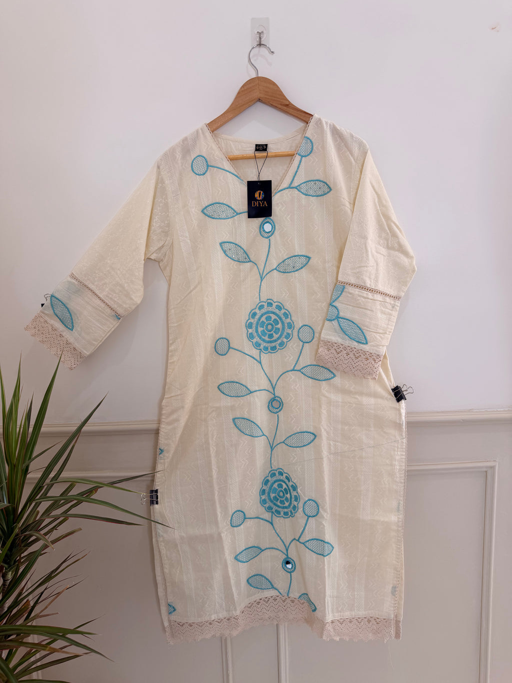 Elegant Off-White & Aqua Embroidered Women’s Kurta Set (2-Piece)