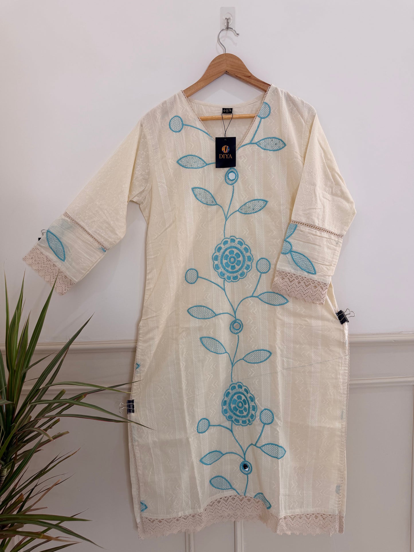 Elegant Off-White & Aqua Embroidered Women’s Kurta Set (2-Piece)