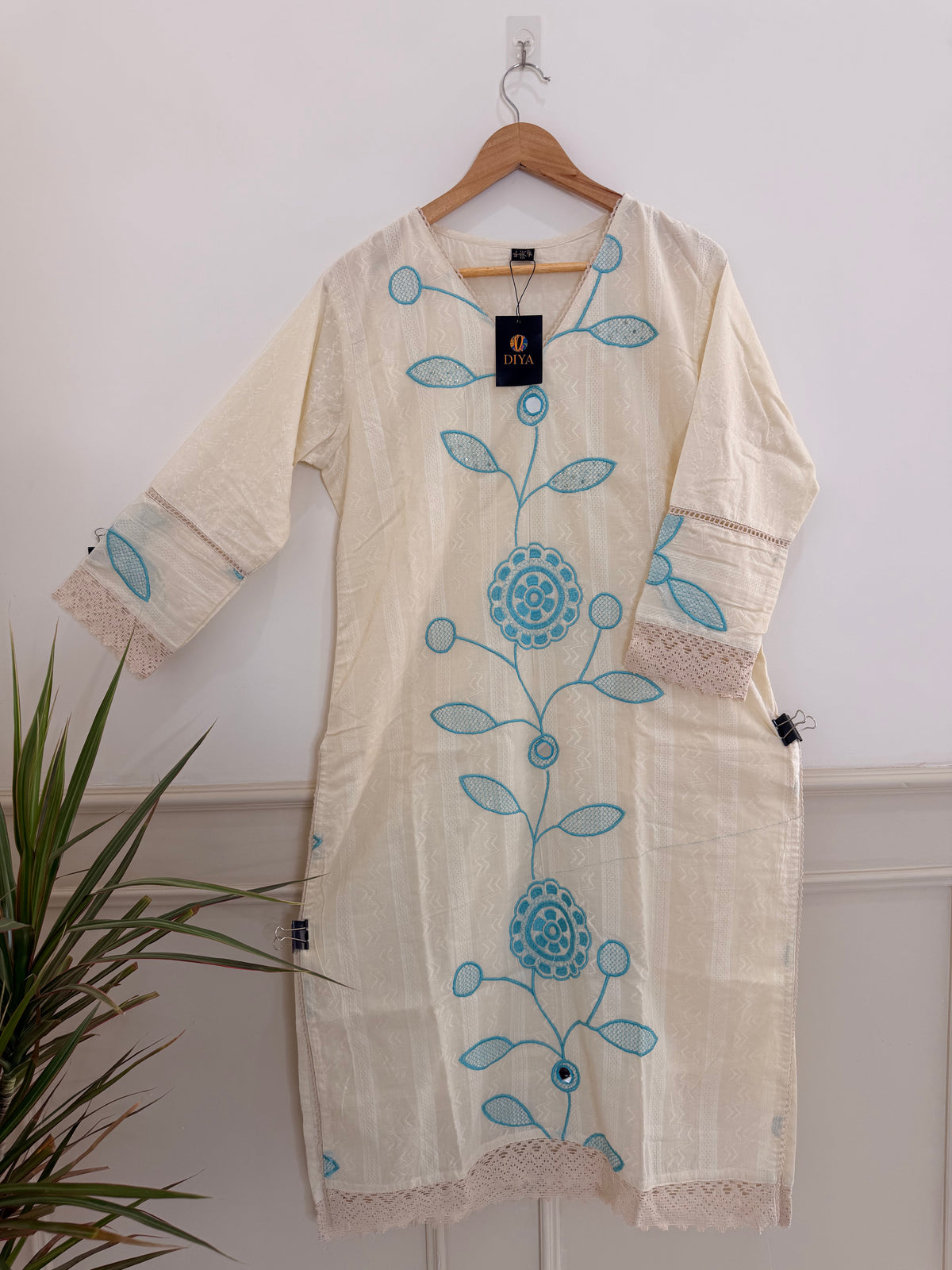 Elegant Off-White & Aqua Embroidered Women’s Kurta Set (2-Piece)