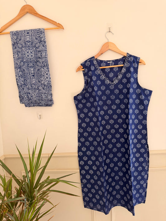 Indigo Printed Sleeveless Women’s Kurta Set (2-Piece)